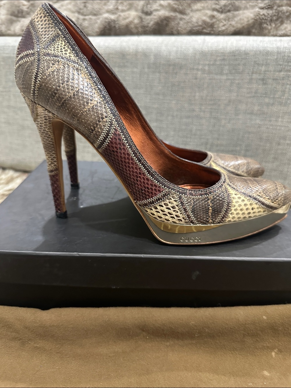 GUCCI Brown PURE SNAKE SKIN Pointed Toe Platform Pumps W/gold GUCCI - Picture 3 of 11